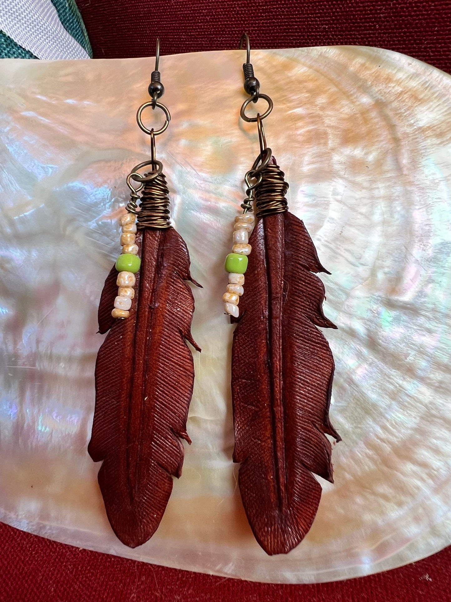Leather Feather Earrings - Green Eyes